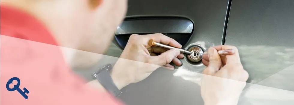 Apertura de coches en Madrid sin daños en carrocería ni electrónica.